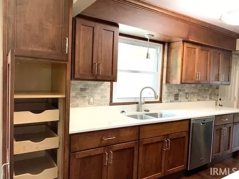2002 S Georgetown Rd, Bloomington, IN 47401 photo 17