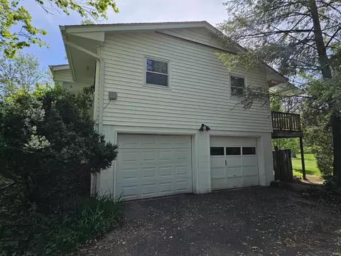 Exterior - 2402 E Rock Creek Dr, Bloomington, IN 47401 photo 2 of 3