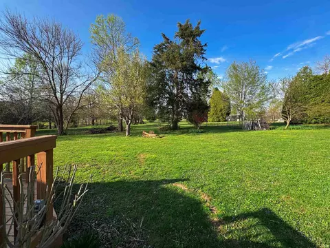966 Peerless Rd, Bedford, IN 47421 photo 4