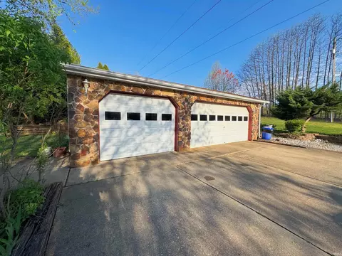 966 Peerless Rd, Bedford, IN 47421 photo 12
