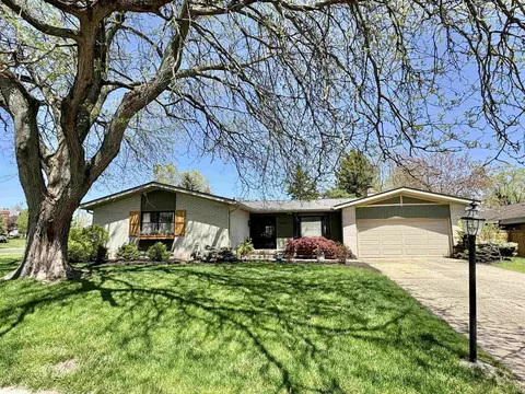2306 Carmel Dr, West Lafayette, IN 47906