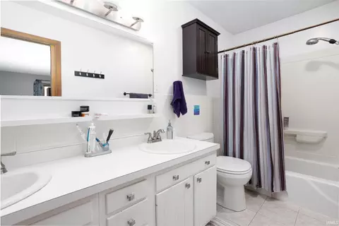 Bath - 4201 E Morningside Dr, Bloomington, IN 47408 photo 1 of 4