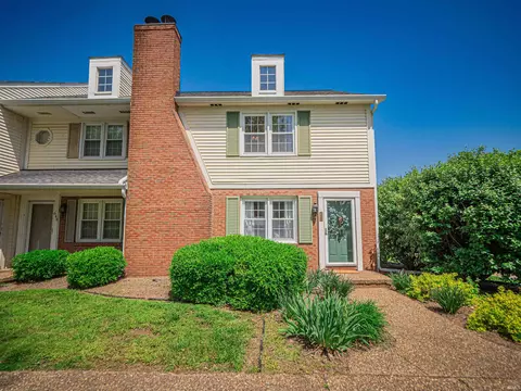 642 Kingswood Dr, Evansville, IN 47715