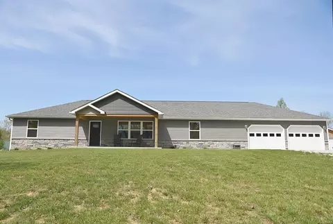 Exterior - 729 Thompson Ln, Mitchell, IN 47446 photo 1 of 9