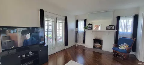 402 E William St, Washington, IN 47501 photo 5