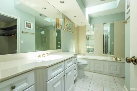 2405 E Queens Way Dr, Bloomington, IN 47401 photo 20