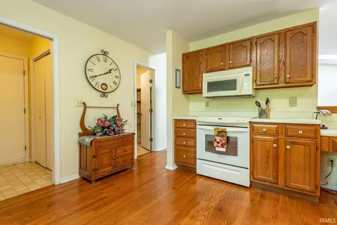 2405 E Queens Way Dr, Bloomington, IN 47401 photo 10