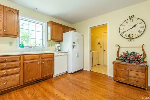 2405 E Queens Way Dr, Bloomington, IN 47401 photo 13