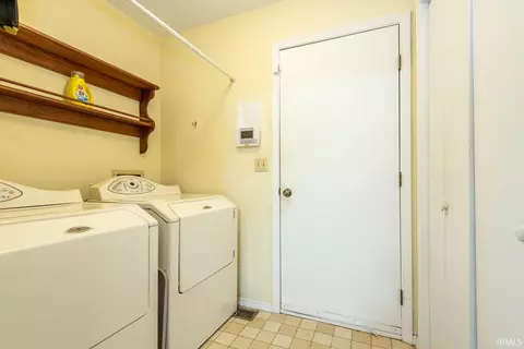 2405 E Queens Way Dr, Bloomington, IN 47401 photo 14
