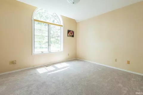 2405 E Queens Way Dr, Bloomington, IN 47401 photo 23