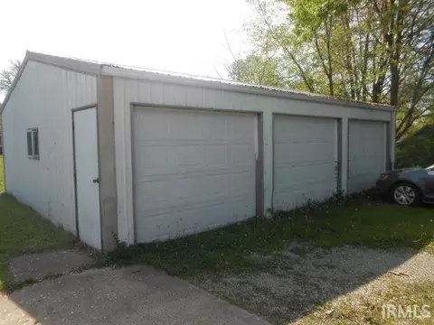 301 E Main St, Odon, IN 47562 photo 7