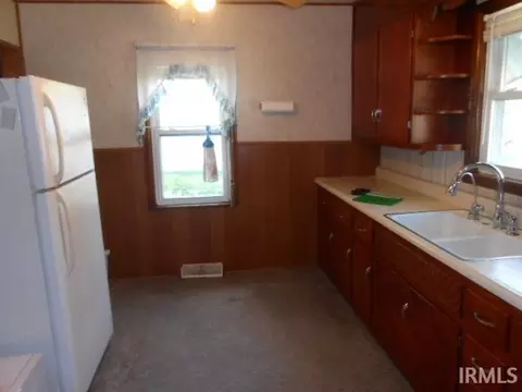 301 E Main St, Odon, IN 47562 photo 10