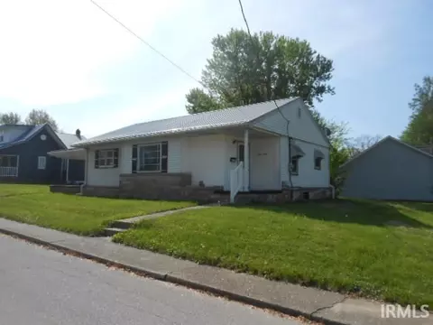 301 E Main St, Odon, IN 47562 photo 3