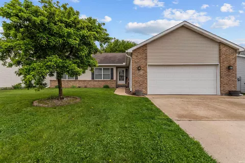 355 Mesa Dr, Russiaville, IN 46979