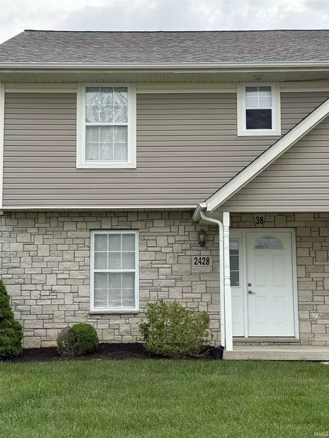 2428 S Woolery Mill Dr, Bloomington, IN 47403