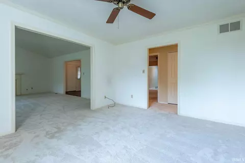 2638 E Windermere Woods Dr, Bloomington, IN 47401 photo 9