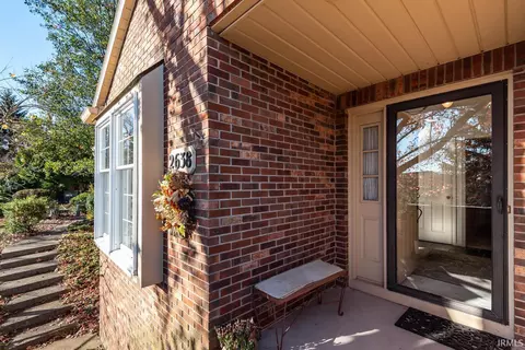 2638 E Windermere Woods Dr, Bloomington, IN 47401 photo 3