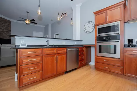 508 Main St #2F, Evansville, IN 47708 photo 8