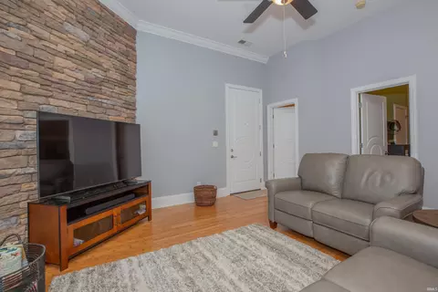 508 Main St #2F, Evansville, IN 47708 photo 2