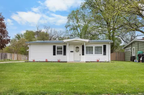 1120 Davis Dr, Lafayette, IN 47909