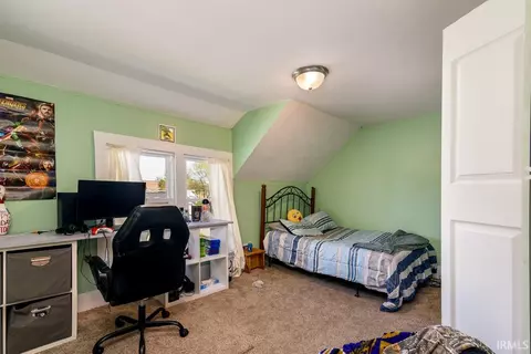 520 E Main St, Butler, IN 46721 photo 13