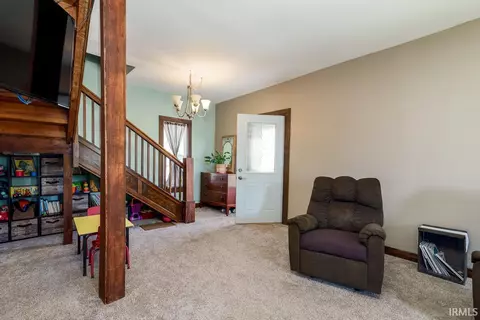 520 E Main St, Butler, IN 46721 photo 3