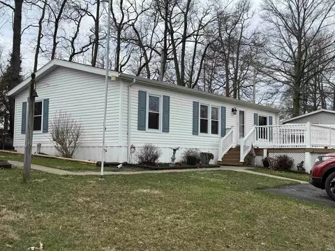 16267 Menominee Trl, Plymouth, IN 46563