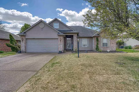 2811 Anguilla Ct, Evansville, IN 47725