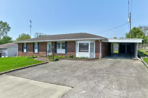 302 Hickory Ln, Dale, IN 47523