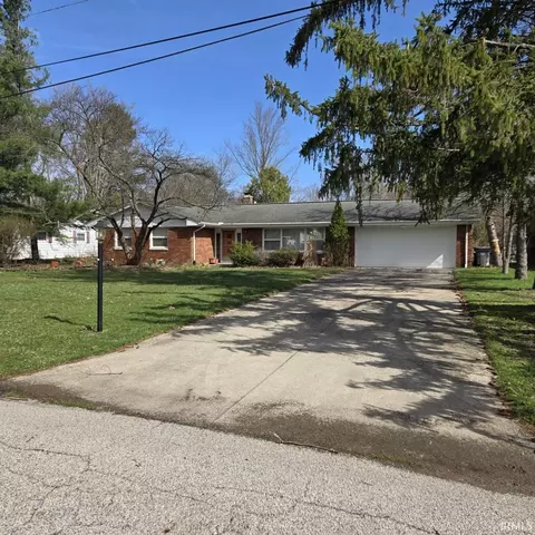 17335 Willowbrook Dr, South Bend, IN 46635