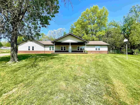 144 Grape Ct, Chandler, IN 47610