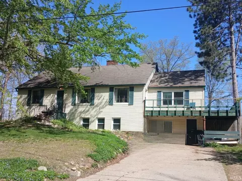 503 Robson Rd, Winona Lake, IN 46590