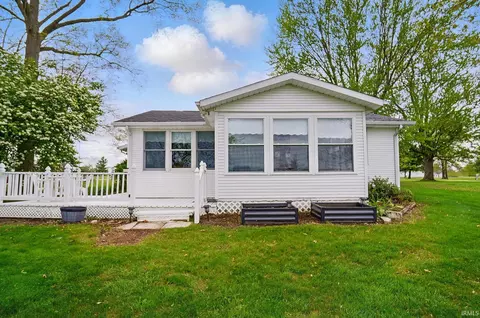 158 North Dr, Geneva, IN 46740