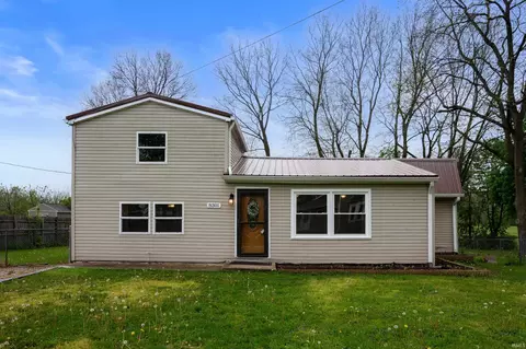8301 W Weller St, Yorktown, IN 47396
