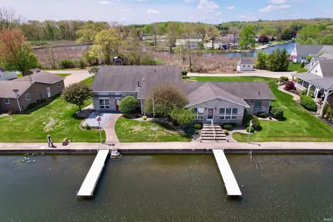 2511 Captains Ct, Rochester, IN 46975