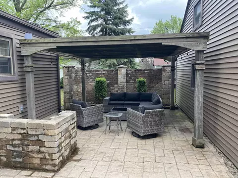 659 Hendricks St, Berne, IN 46711 photo 10
