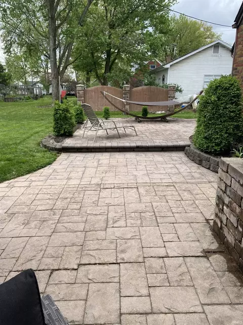 659 Hendricks St, Berne, IN 46711 photo 9