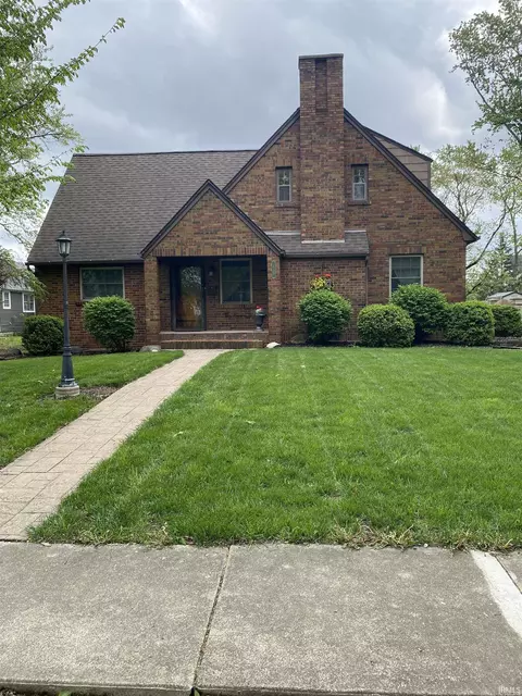 659 Hendricks St, Berne, IN 46711 photo 1