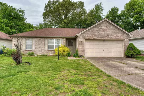 6003 Poinsettia Cv, Evansville, IN 47715