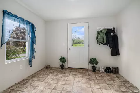 1205 N 075 E, Lagrange, IN 46761 photo 4