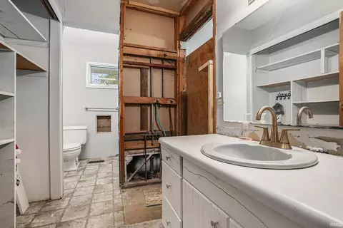 1205 N 075 E, Lagrange, IN 46761 photo 16