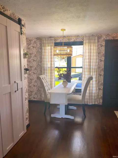 455 S 9th St, Mitchell, IN 47446 photo 4