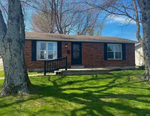 455 S 9th St, Mitchell, IN 47446 photo 1