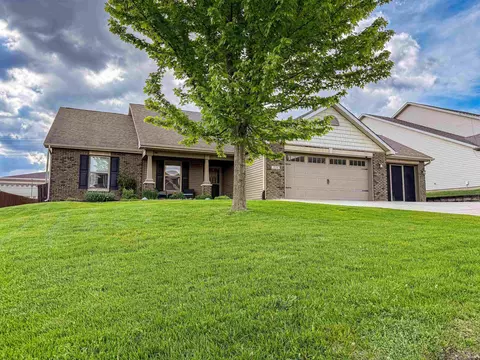 6136 Buchanan Dr, West Lafayette, IN 47906