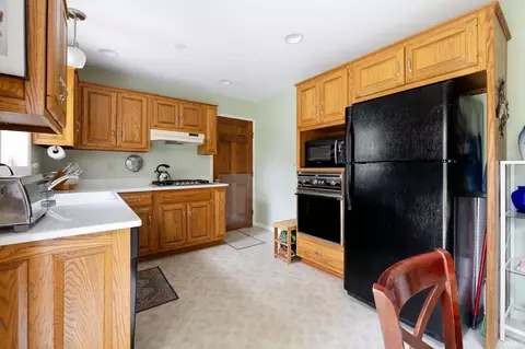 Kitchen - 4407 E Kinser Dr, Bloomington, IN 47408 photo 2 of 4