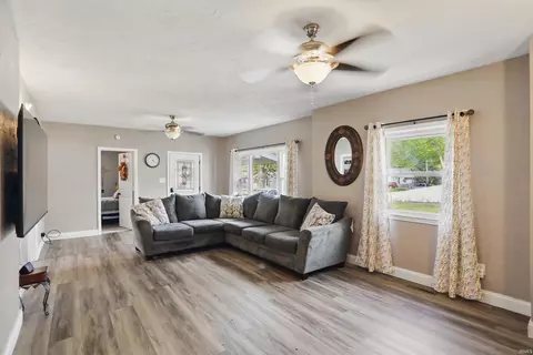993 High St, Middletown, IN 47356 photo 8
