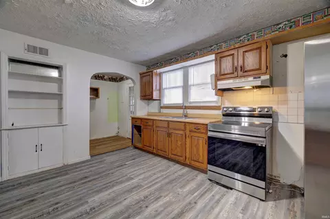 Kitchen - 509 N 8th St, Mitchell, IN 47446 photo 2 of 3