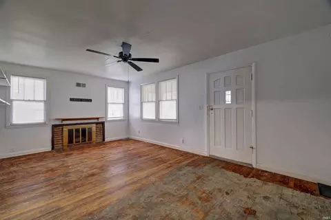 Living - 509 N 8th St, Mitchell, IN 47446 photo 4 of 4