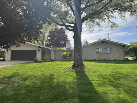 10059 Quince Rd, Plymouth, IN 46563