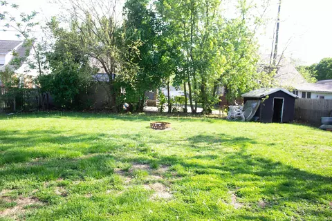 809 E Walnut St, Akron, IN 46910 photo 14